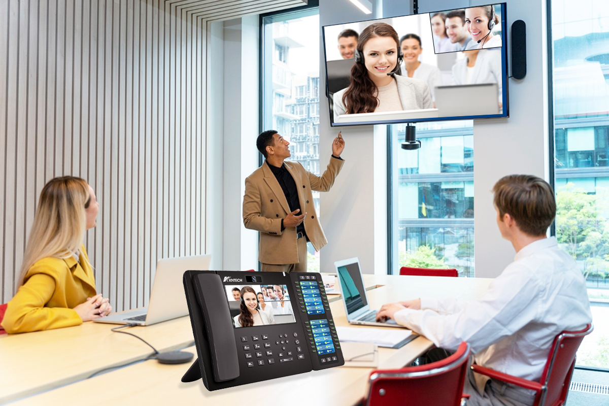 uploads/image/20250804/Video-Conference-Phone-application-2.jpg